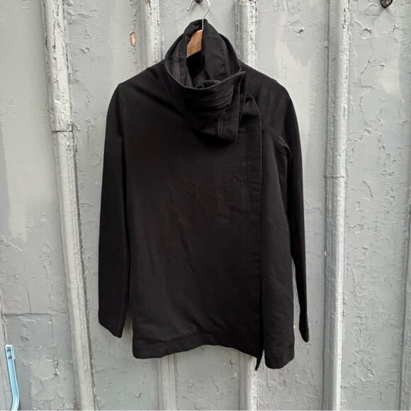 Lululemon black Savasana Wrap Sweater, size 6 - Picture 2 of 10